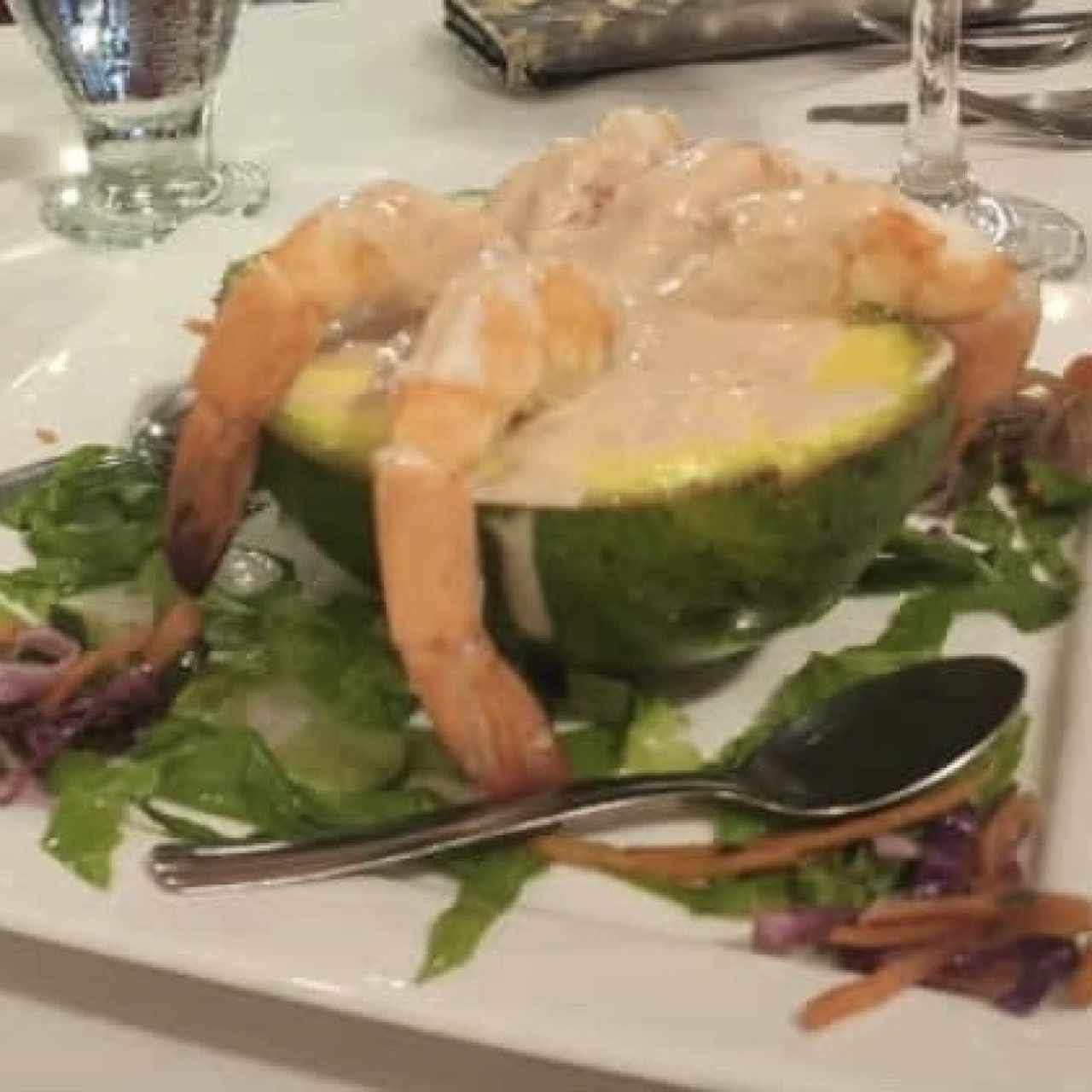 Aguacate con Camarones; una delicia!!
