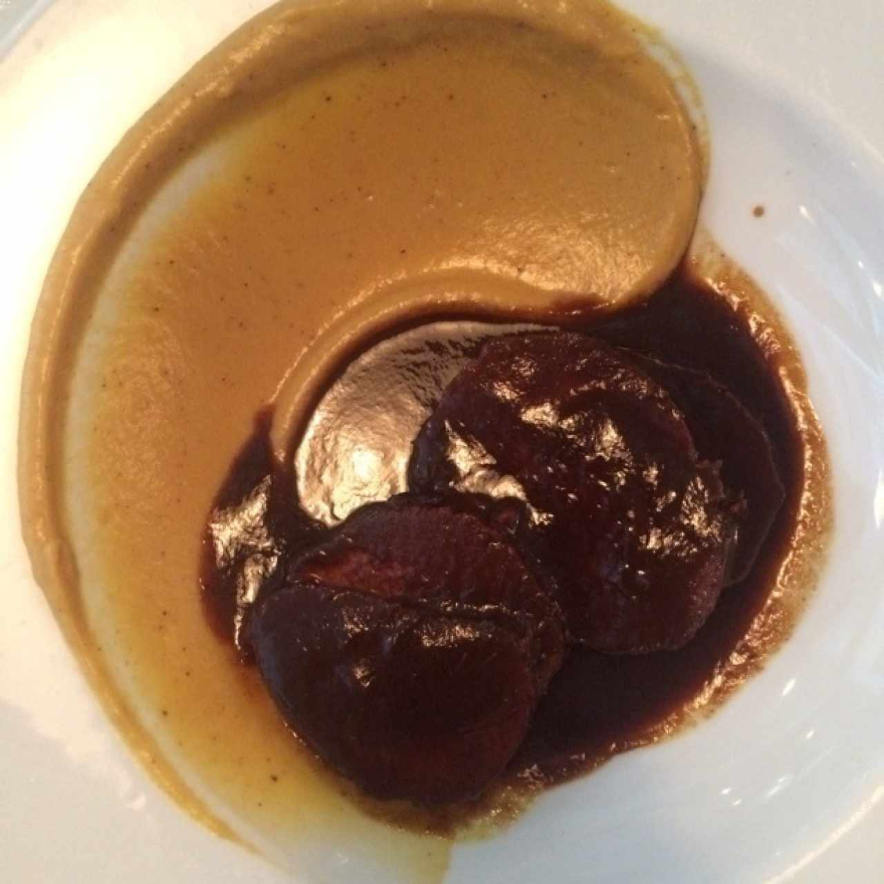 asado negro y pure de platano 