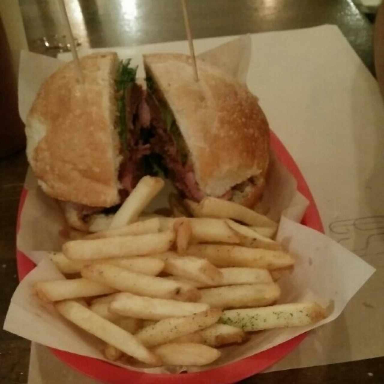 Sandwich de Pastrami. Excelente!