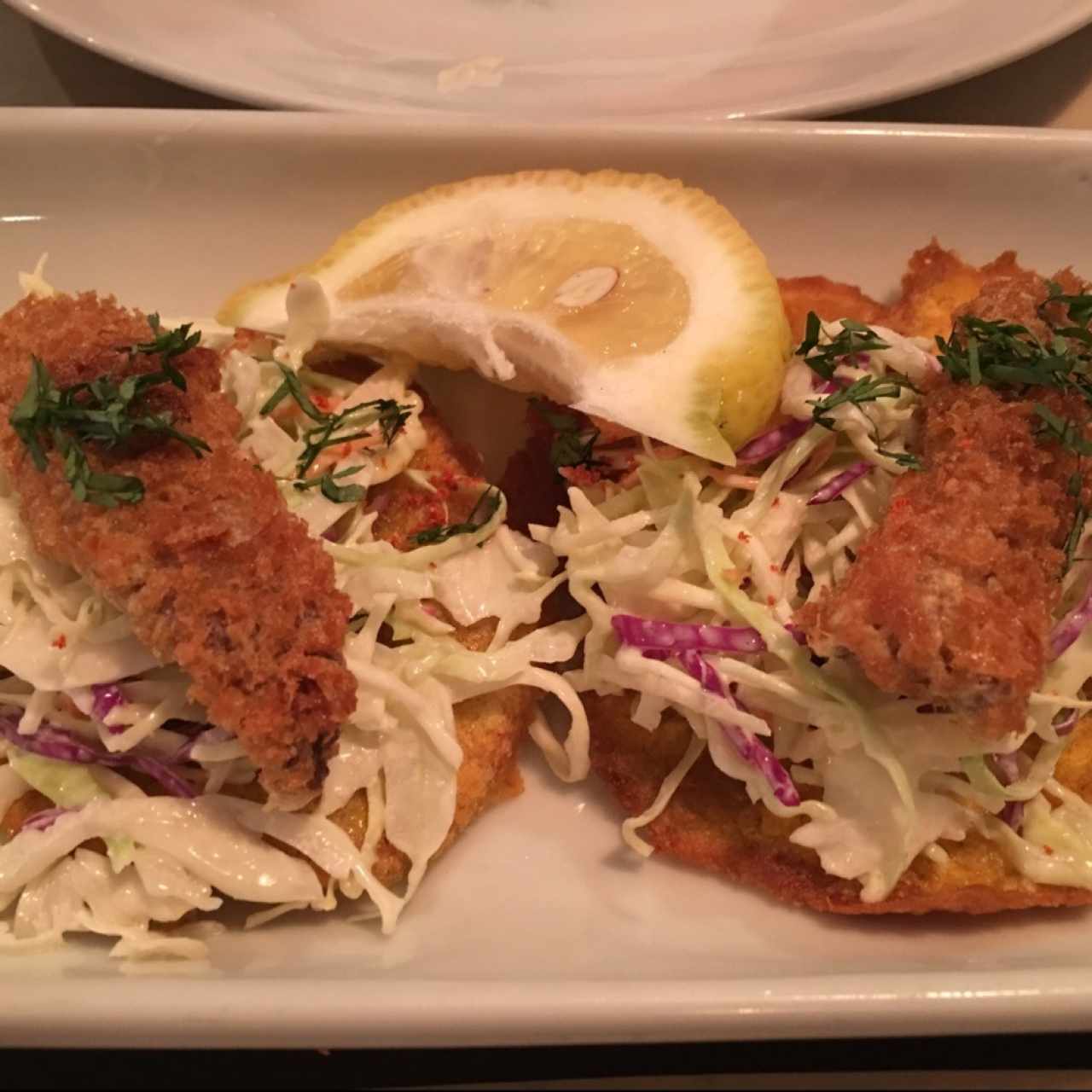 Patacones con Ensalada y Sardinas 