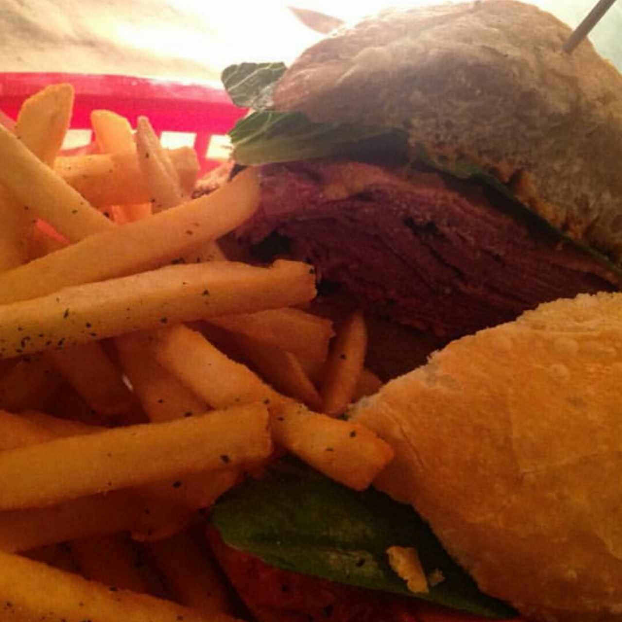 Sándwich de Pastrami
