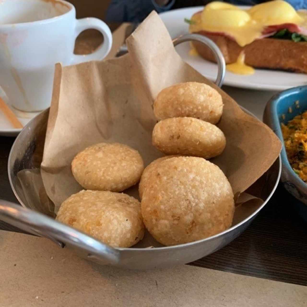 arepitas de chicharrón, divinas
