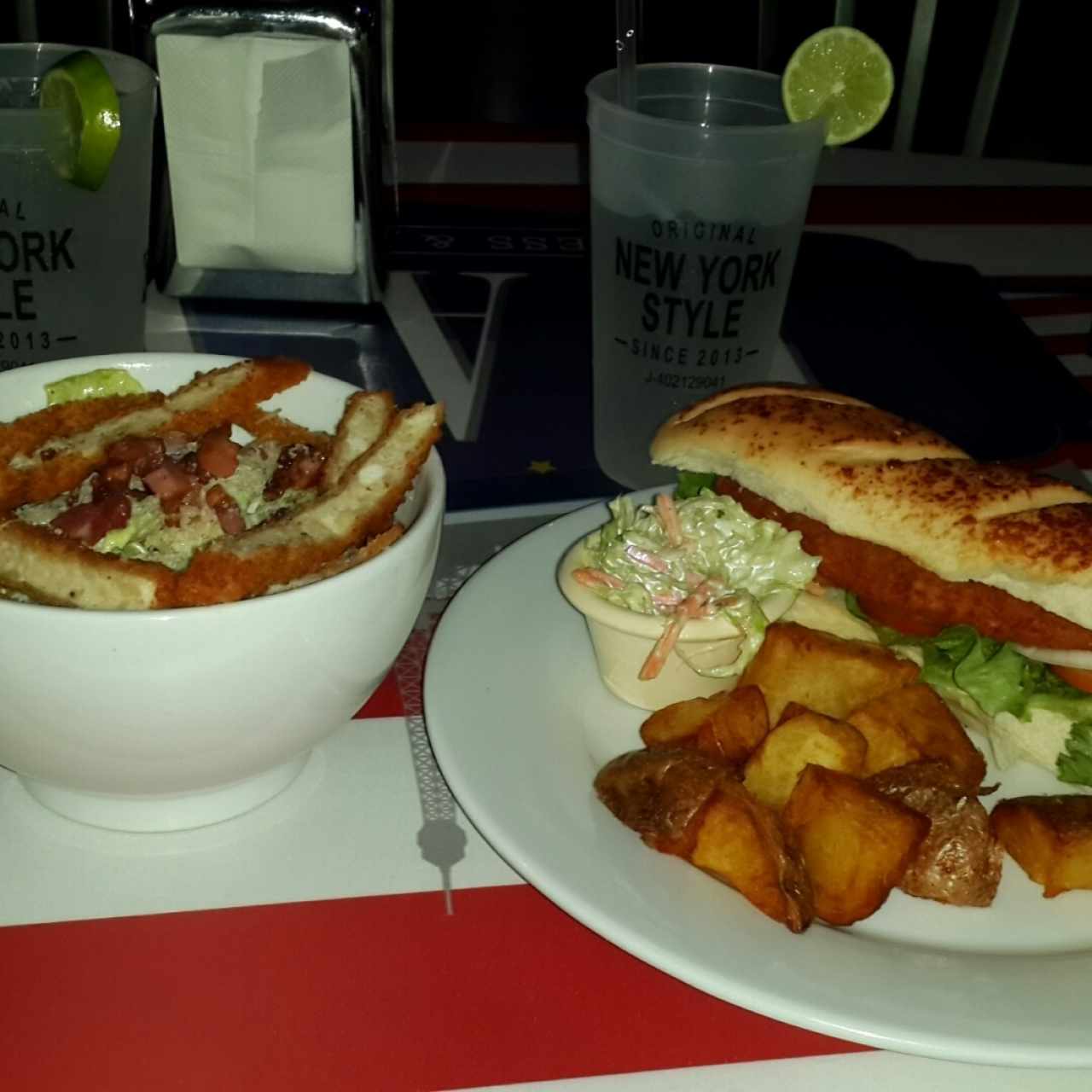 promociones de granjero y ensalada césar