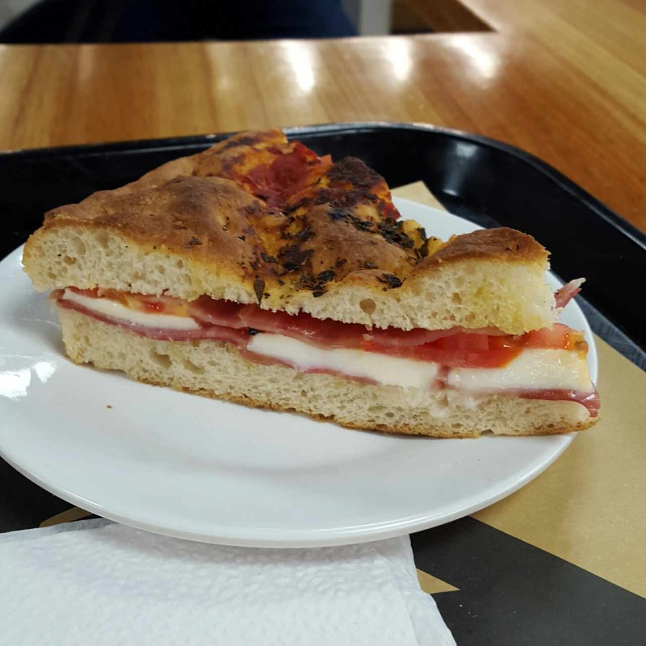 Focaccia de jamón serrano