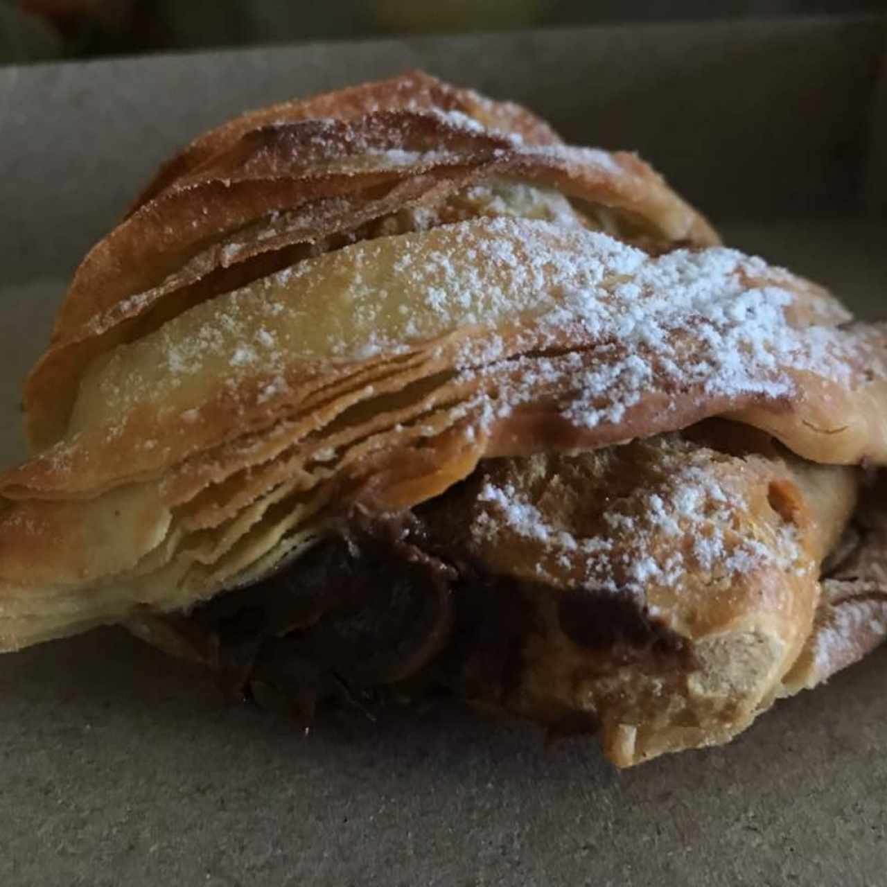 Cola de Langosta De Choco-Avellana, bueno el Relleno, de la masa, he probado mejores 