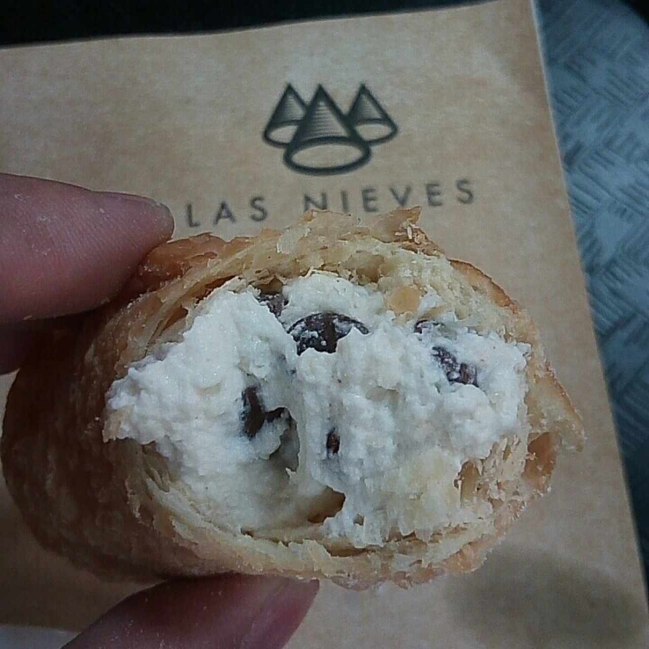 cannolo siciliano 