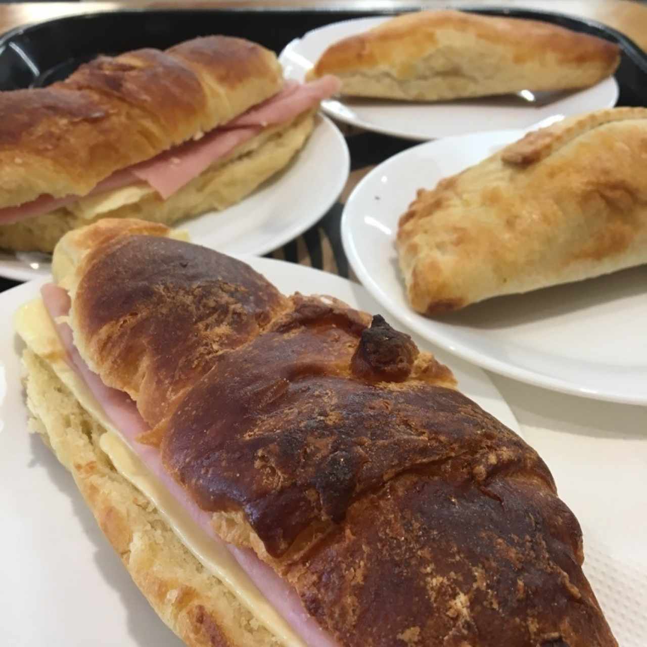 croissant pastelito de queso empanada chilena