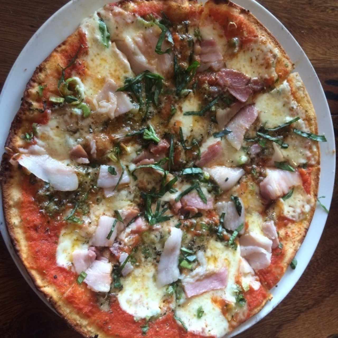 pizza Blue. con la cantidad justa de queso azul. 