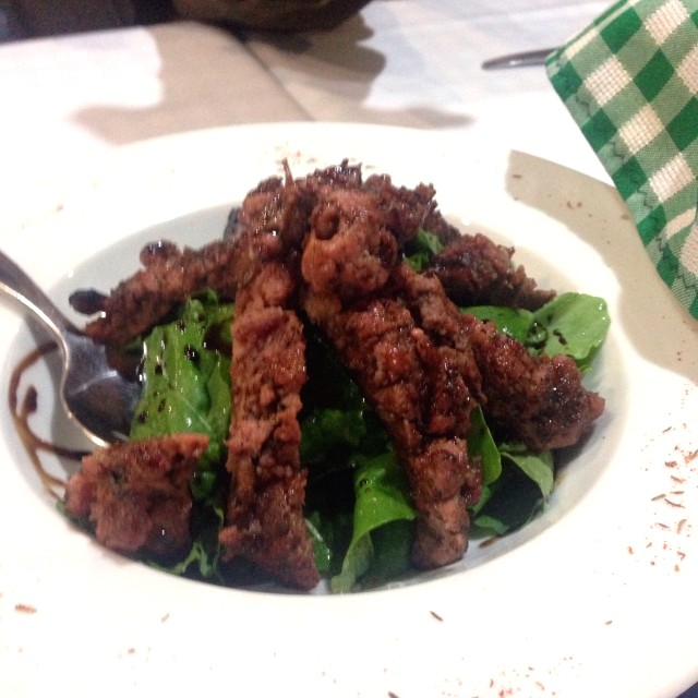 Salchicha siciliana y rugula