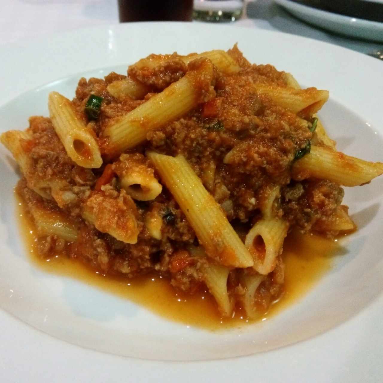 Pasta con salsa ragú