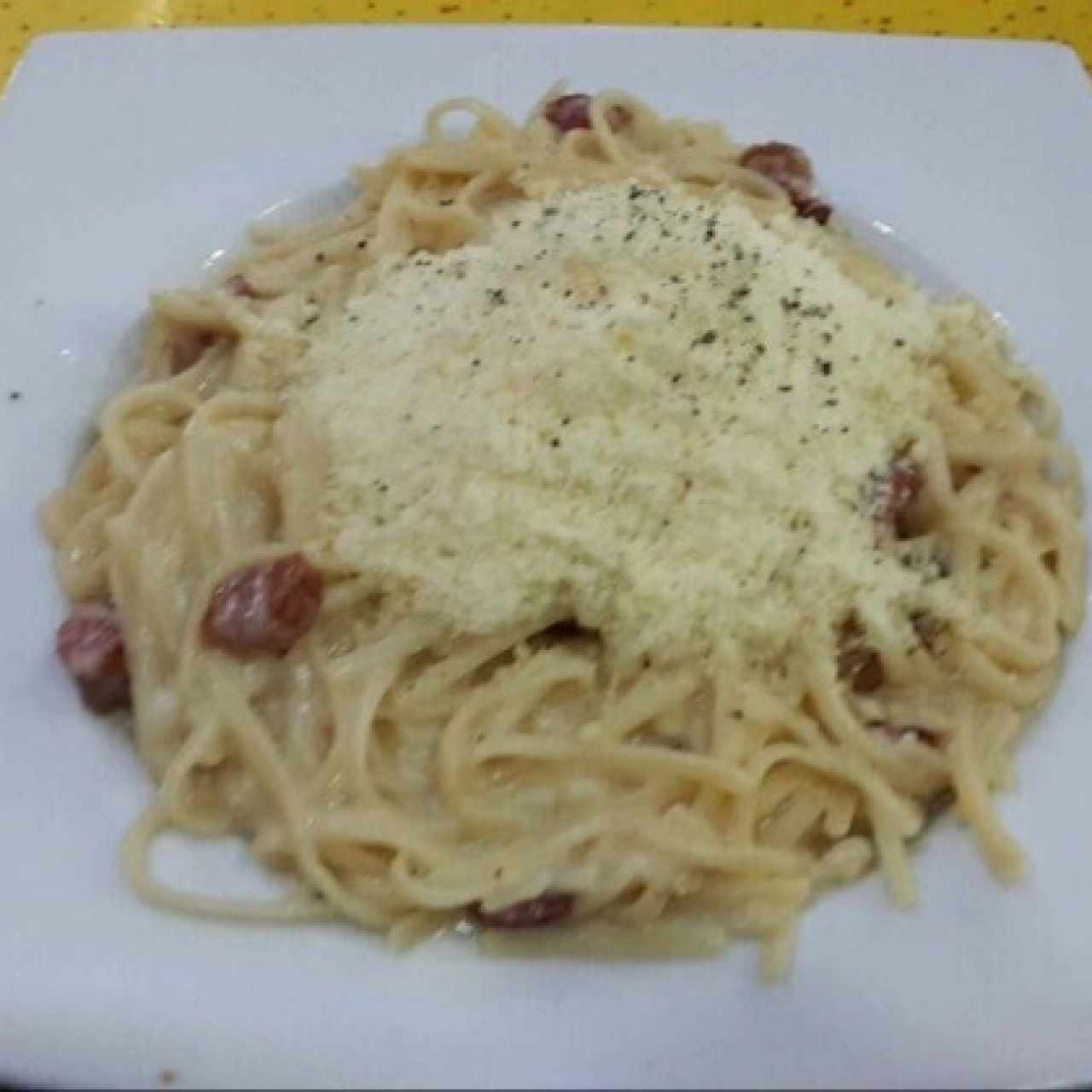 linguini carbonara