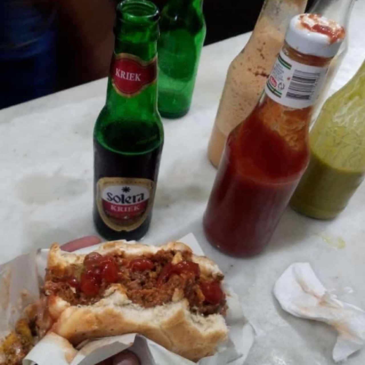 Excelente Hamburguesa acompañada de una rica Solera..!