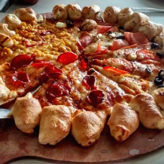 Pizza 4 estaciones 