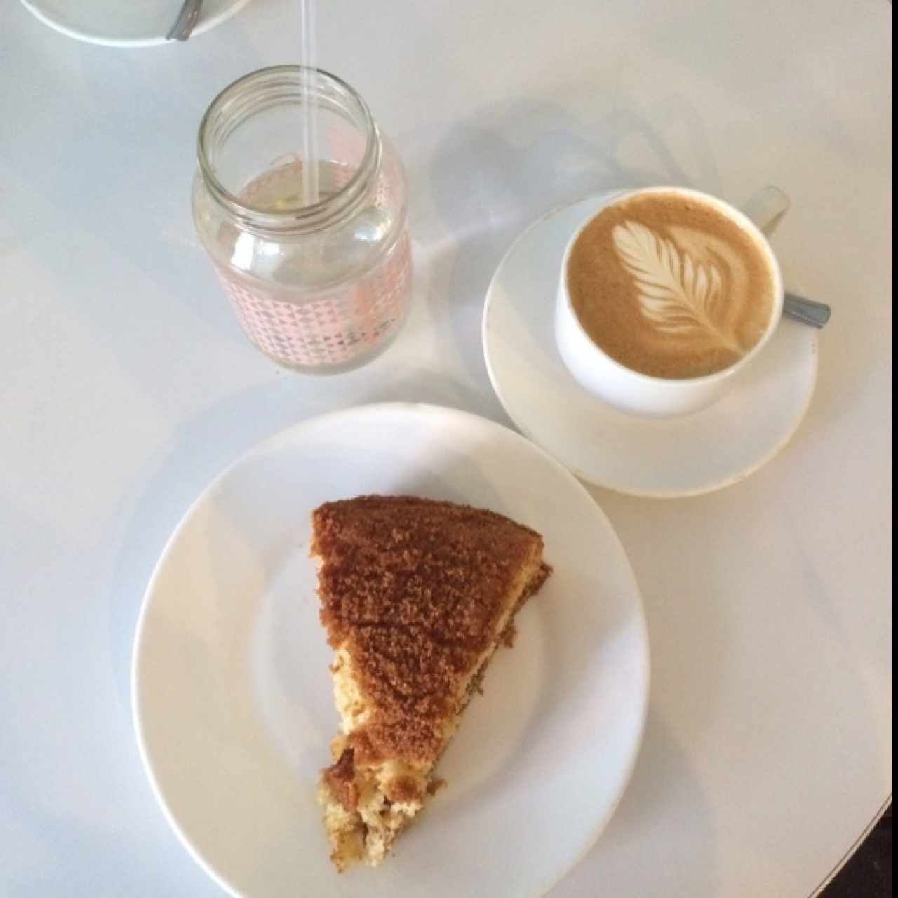 Coffee Cake de canela y café marrón grande 