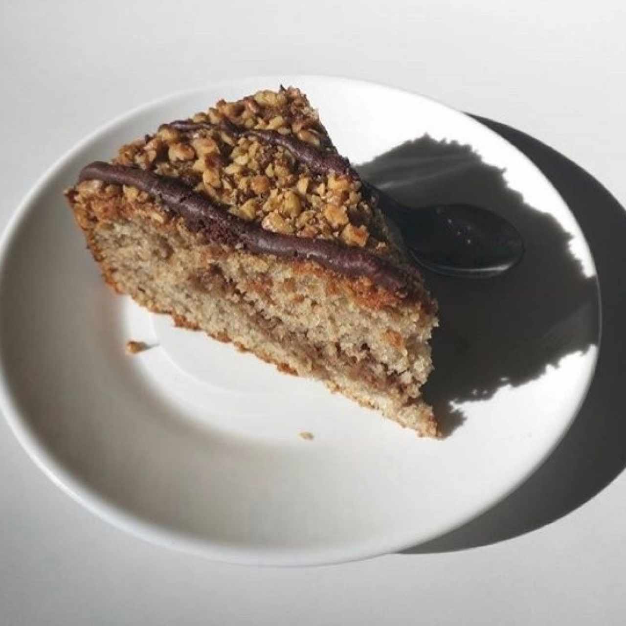 torta de chocolate con cobertura de mani 