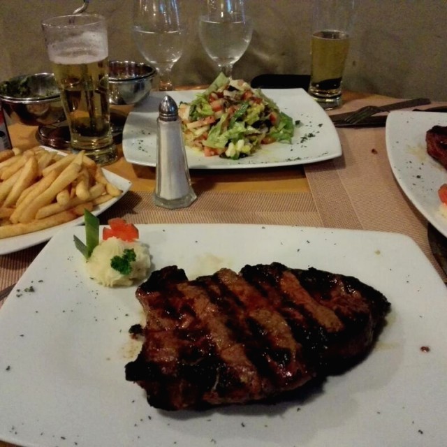 Churrasco mariposa + ensalada mixta