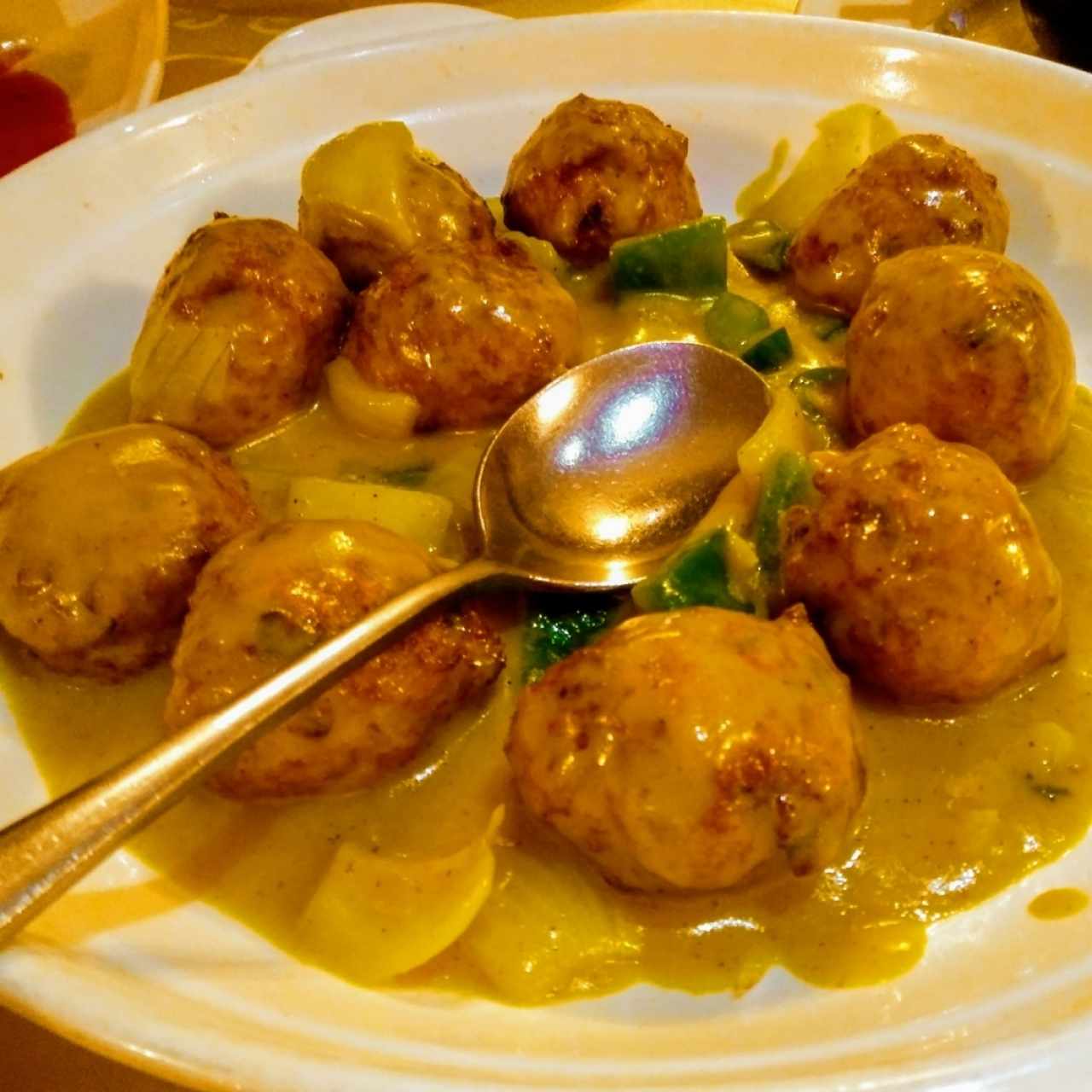 Albondigas de Pescado en Salsa Curry