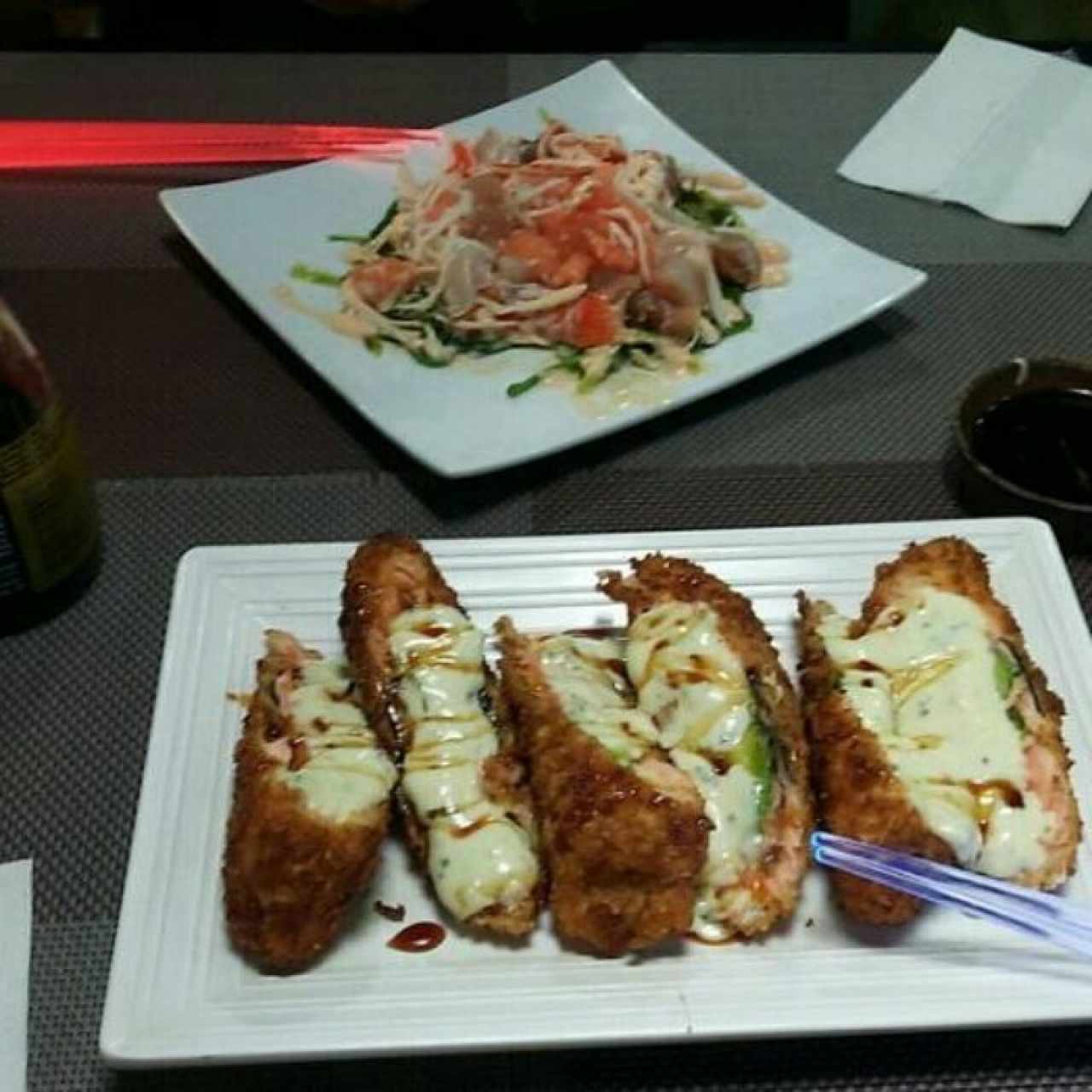 Coquitos y ensalada neptuno
