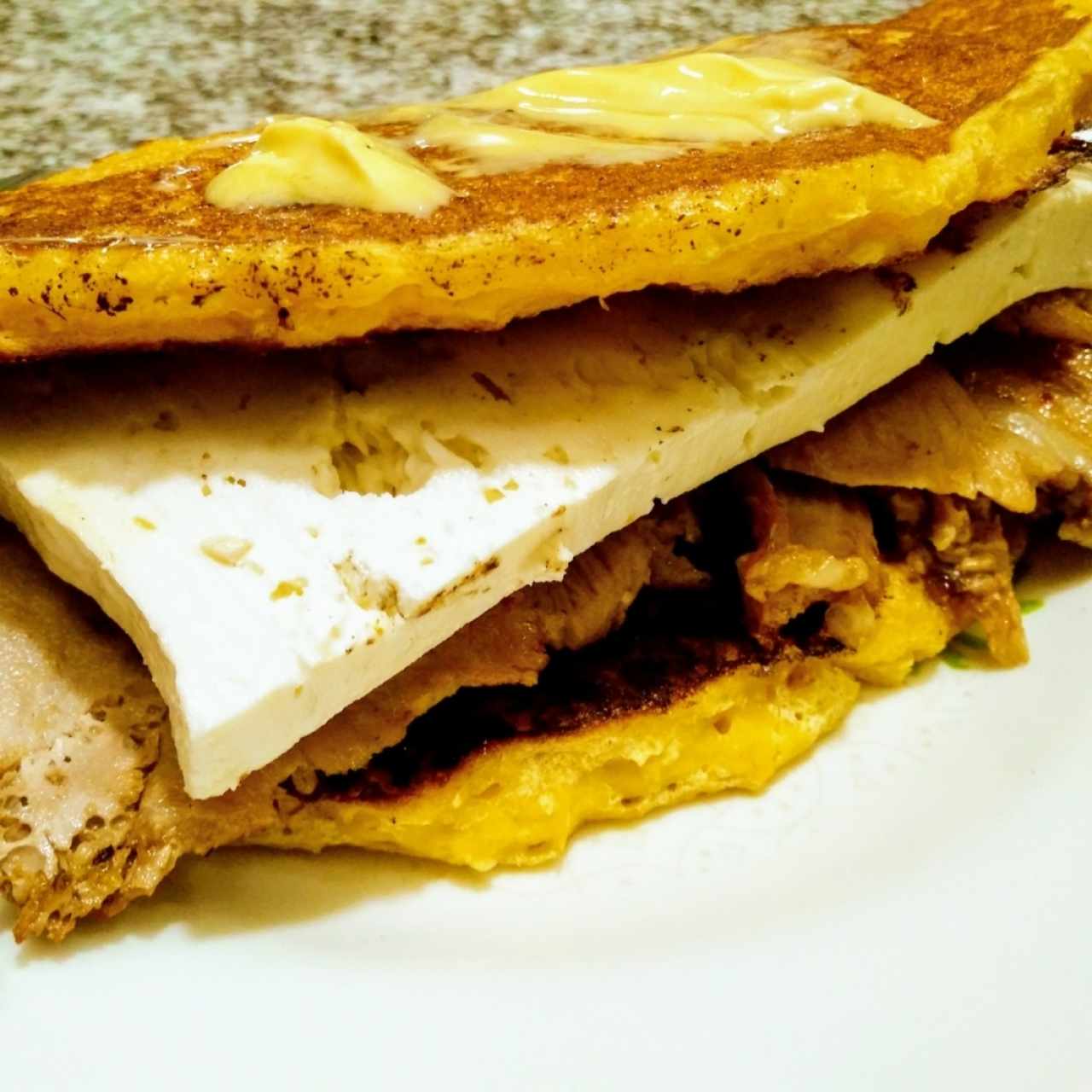 Cachapa de Pernil con Queso