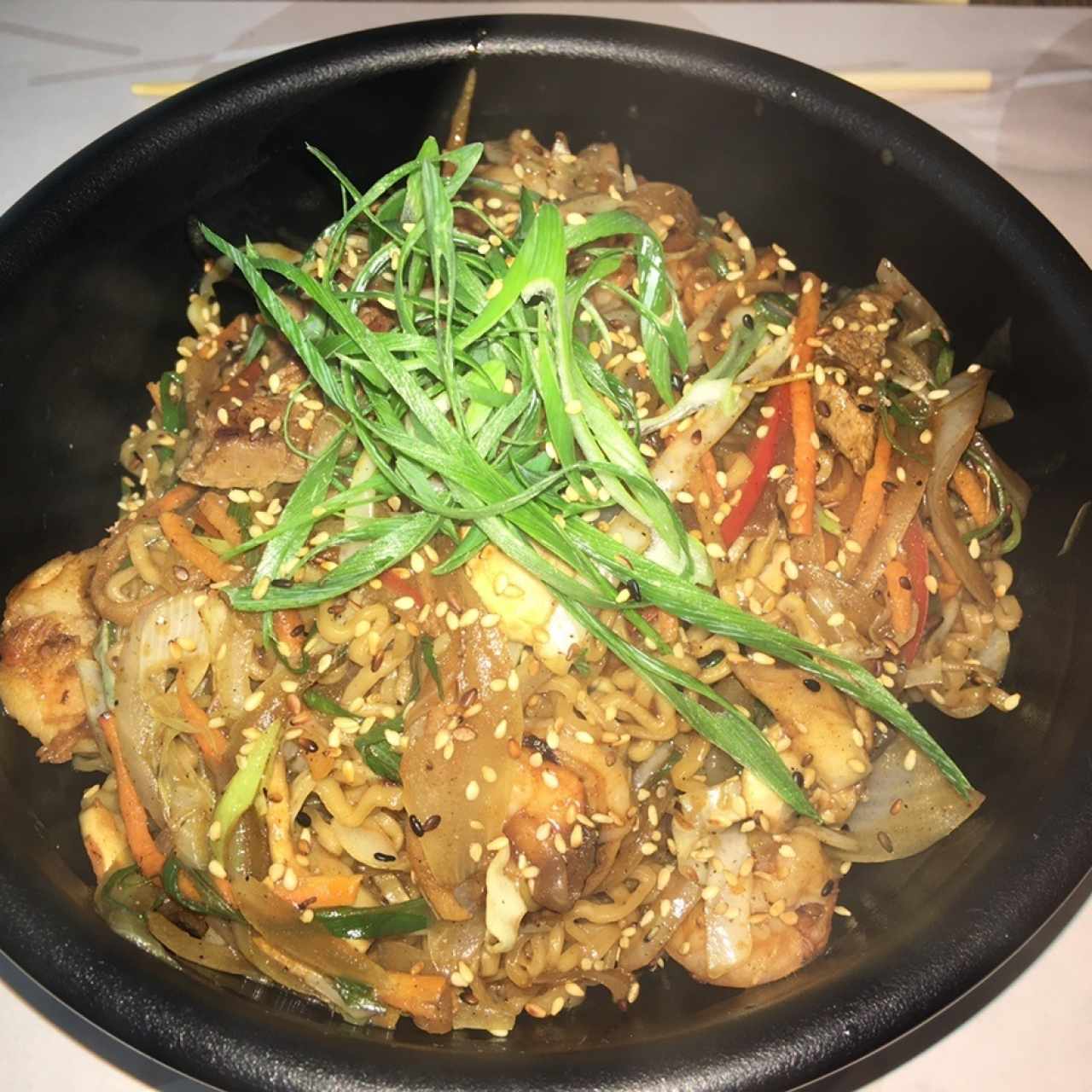 Wok Ramen con Lomito y Camarón