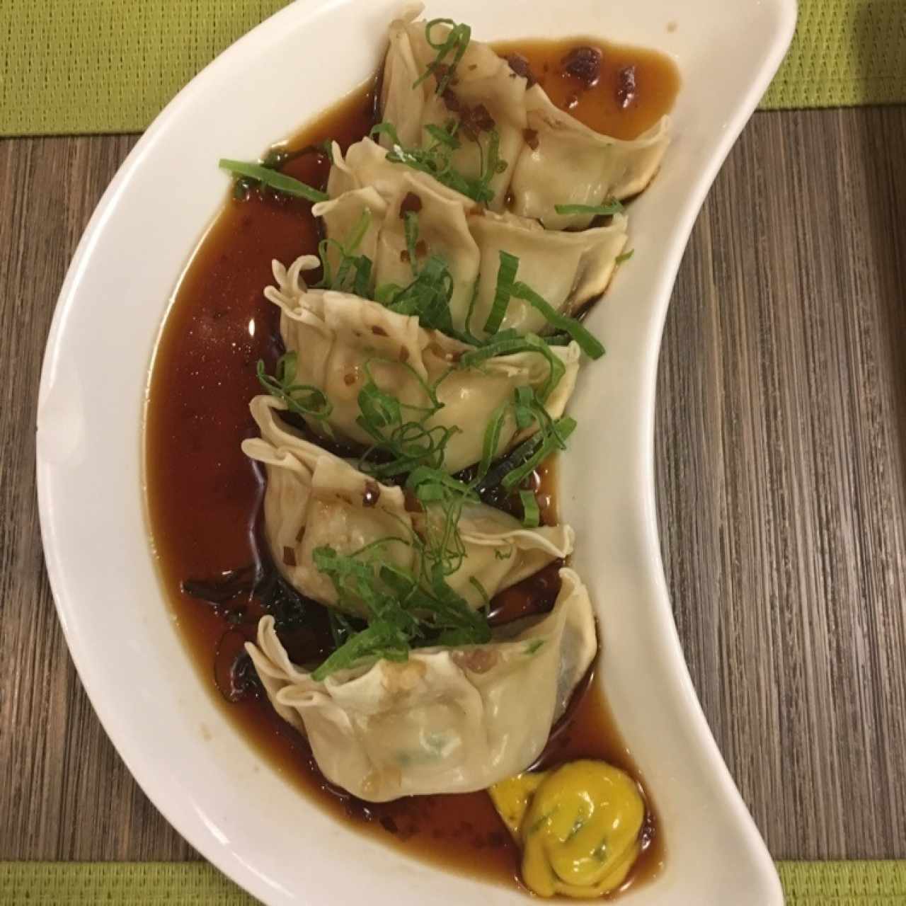 Gyozas de vegetales y cerdo