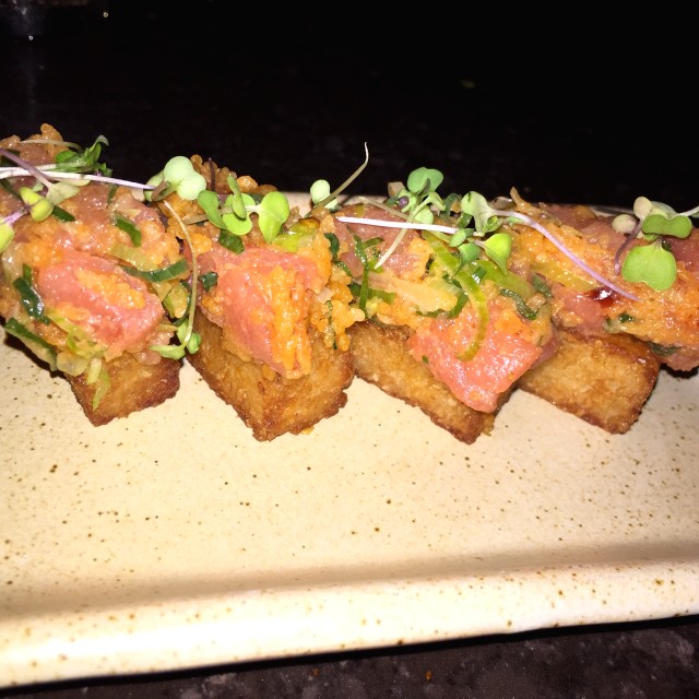 Dados de atun picante