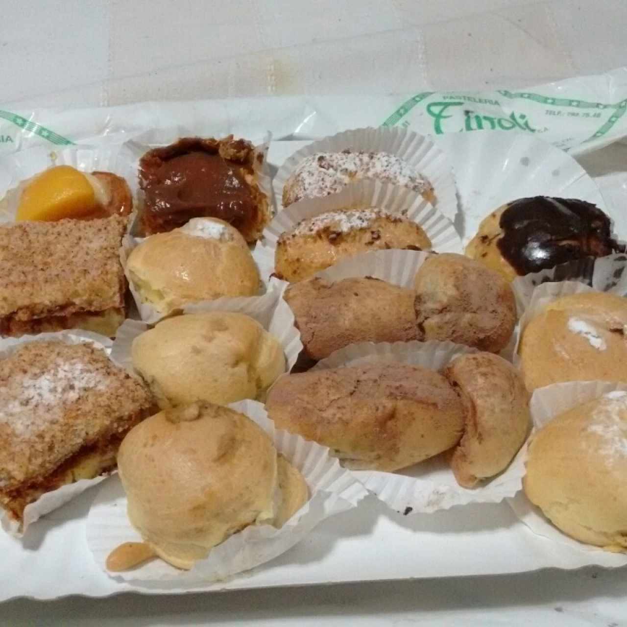 profiteroles variados
