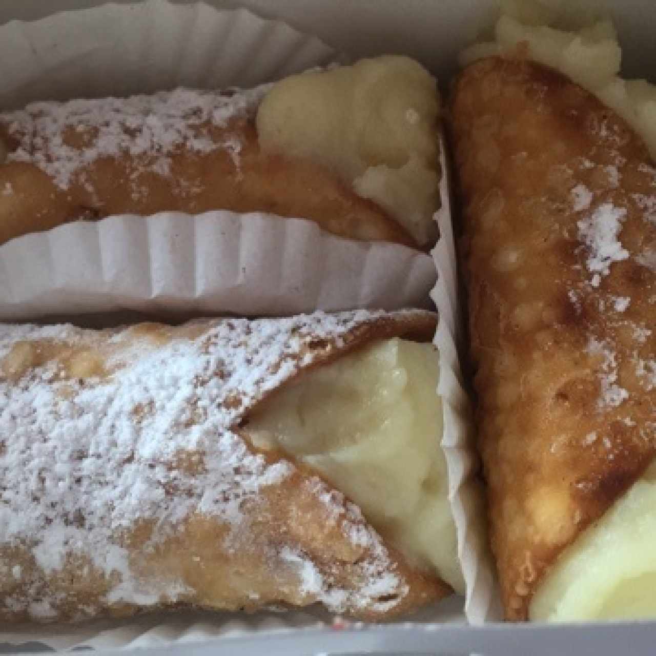 canolis de crema pastelera 