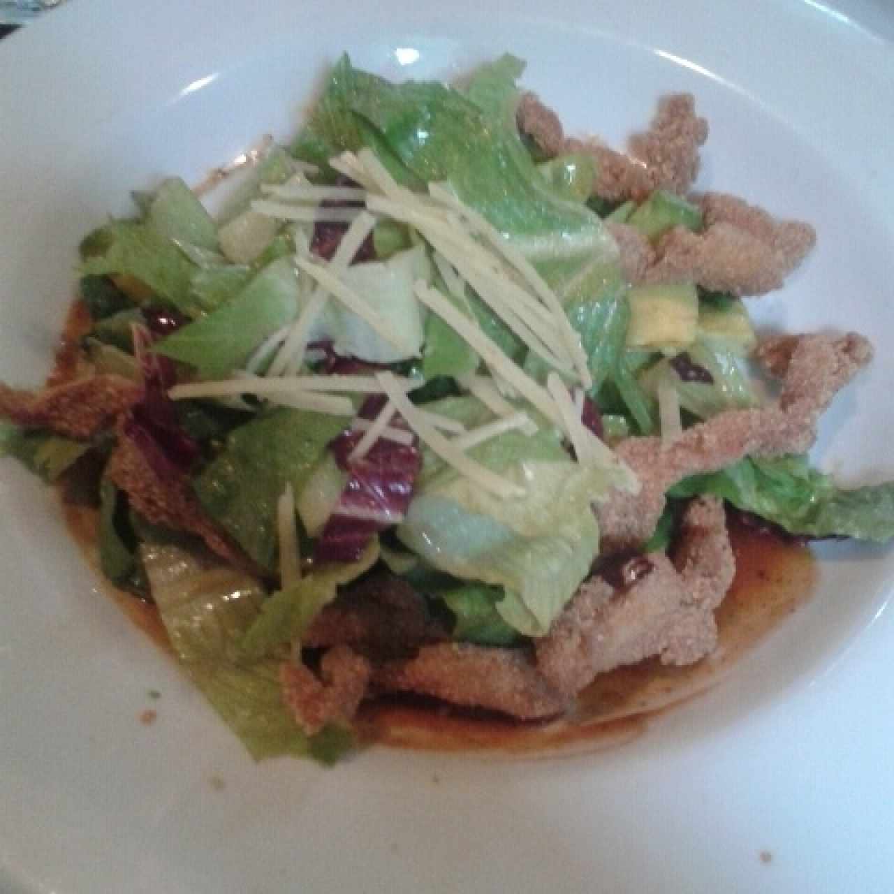 Ensalada de pollo crispy