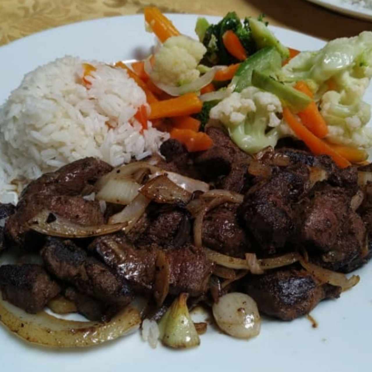 hígado encebollado 