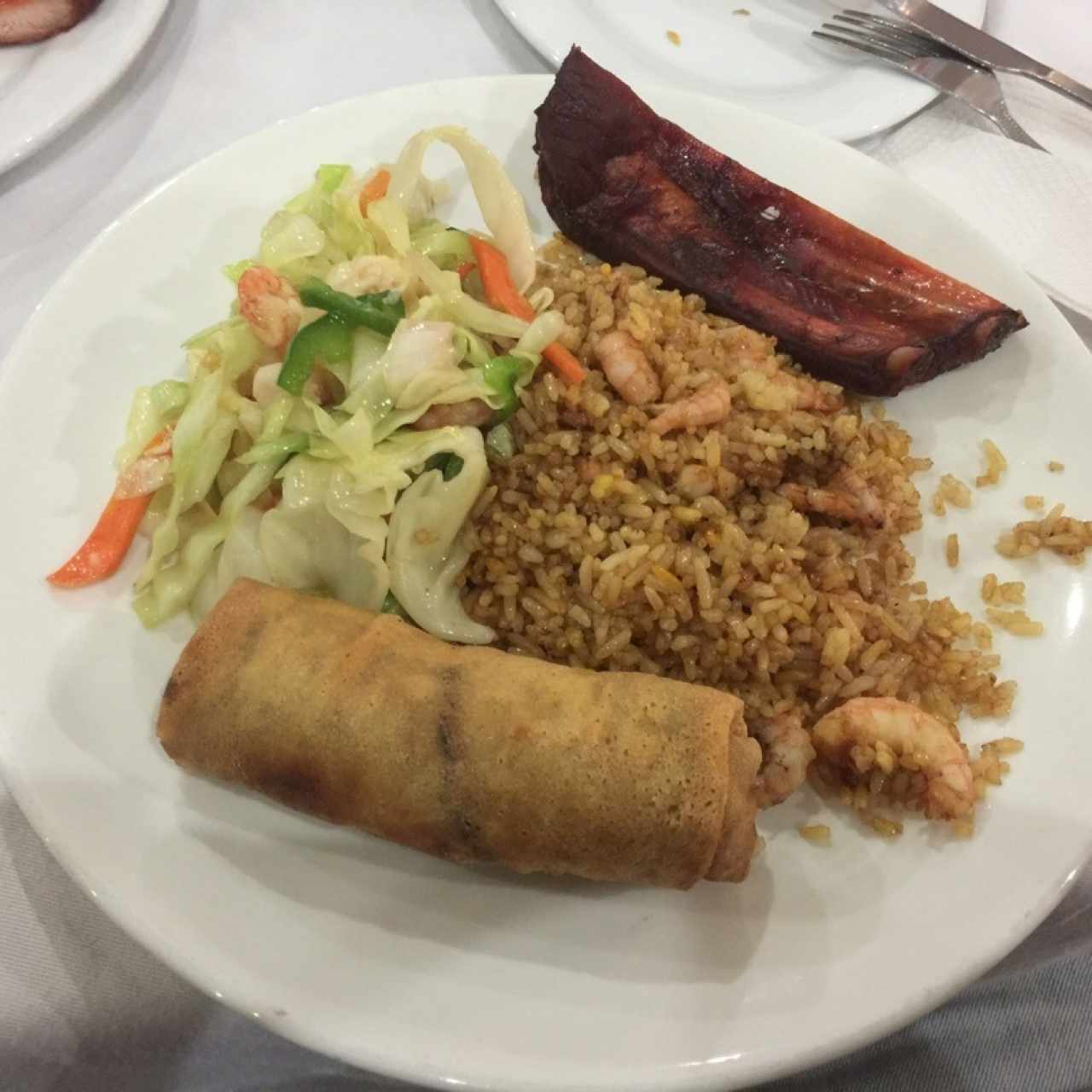 Plato servido! Arroz frito con camarones!