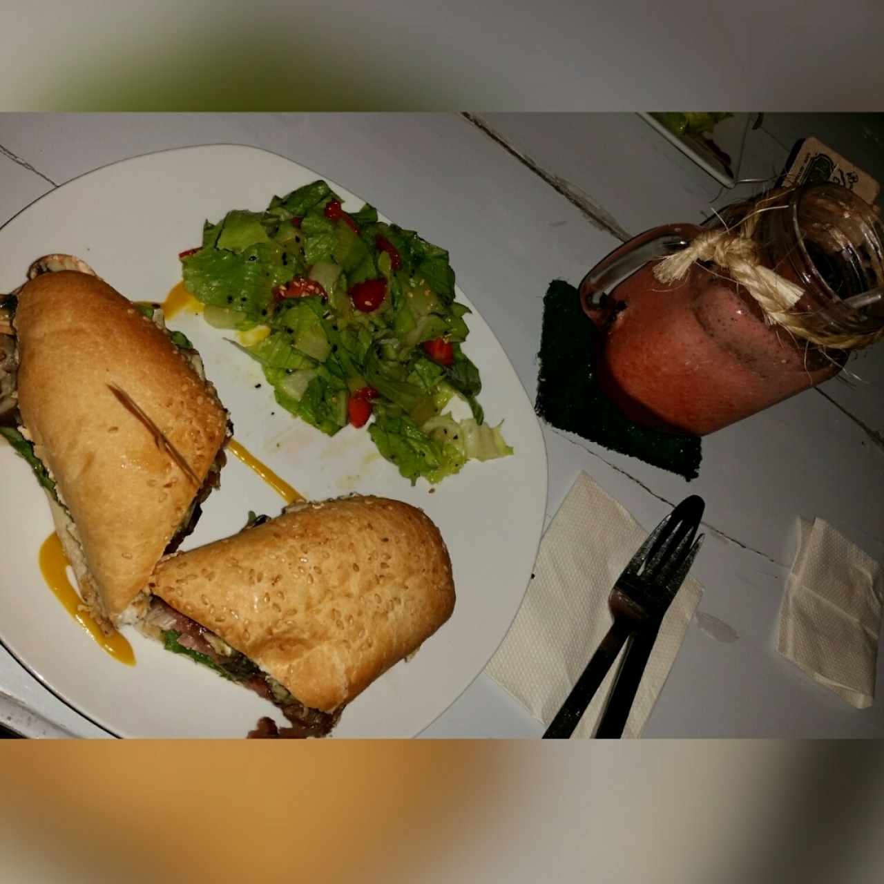 sandwich steak + limonada de fresa