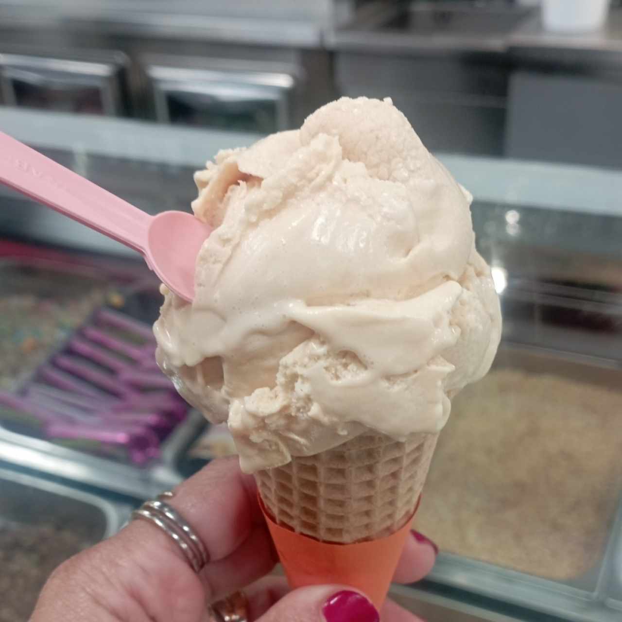 barquilla de una porción. Dulce de leche.