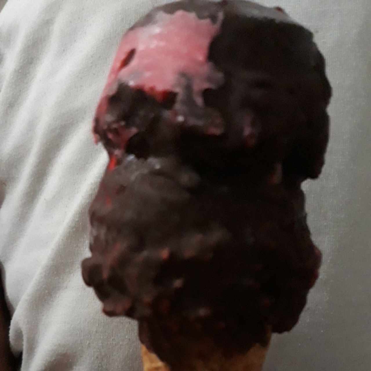 Barquilla de Fresa con Capa de Chocolate, Excelente