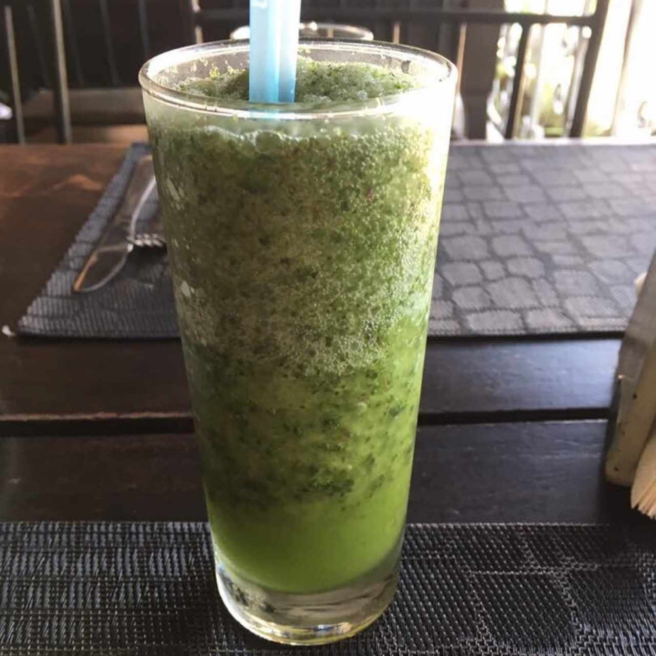 Limonada frappe con yerbabuena