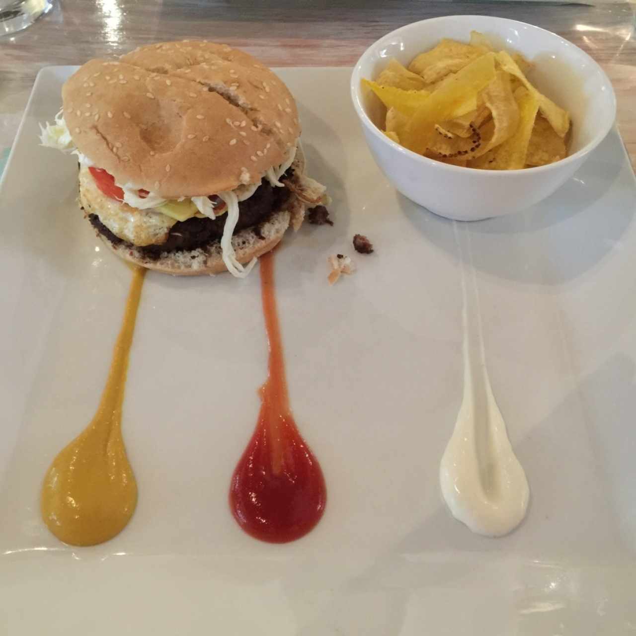 Hamburguesa de solomo y queso trenza