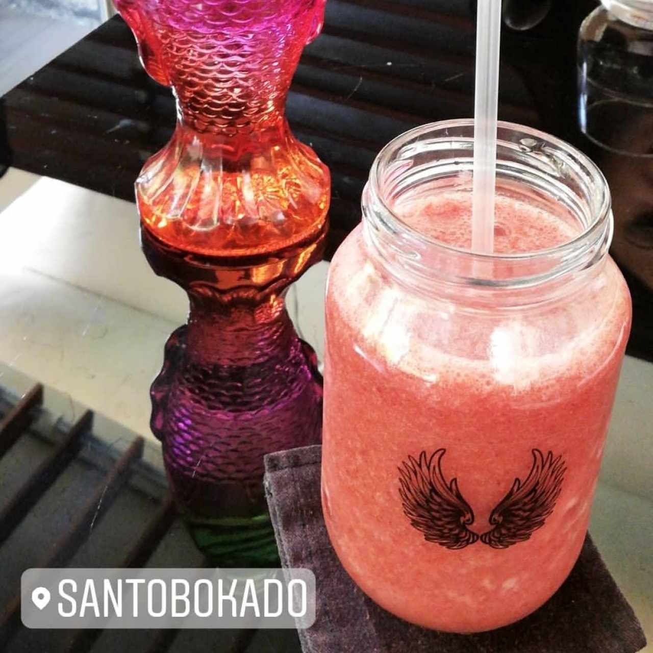 Jugo se fresa y jengibre
