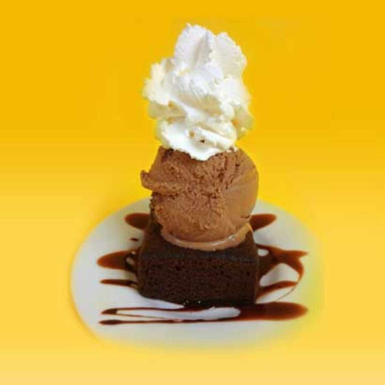 Brownie con helado 
