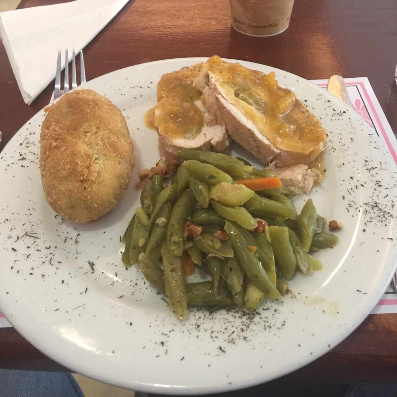 Pechuga de pollo rellena de vegetales 