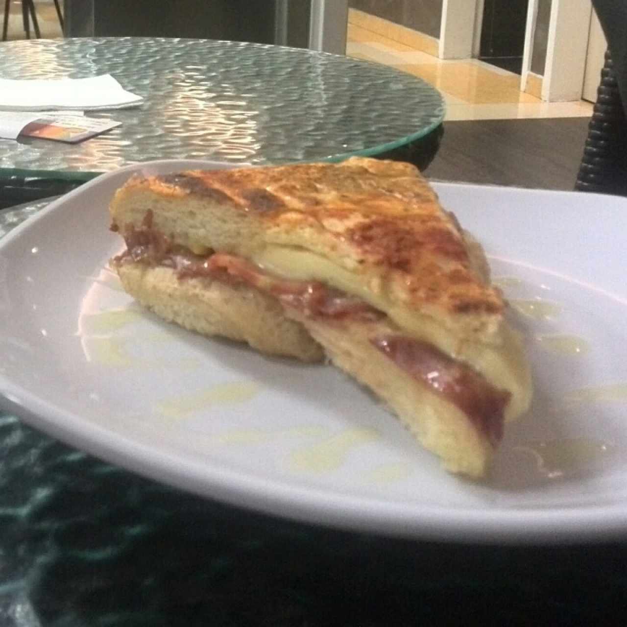 Focaccia de Jamón Serrano