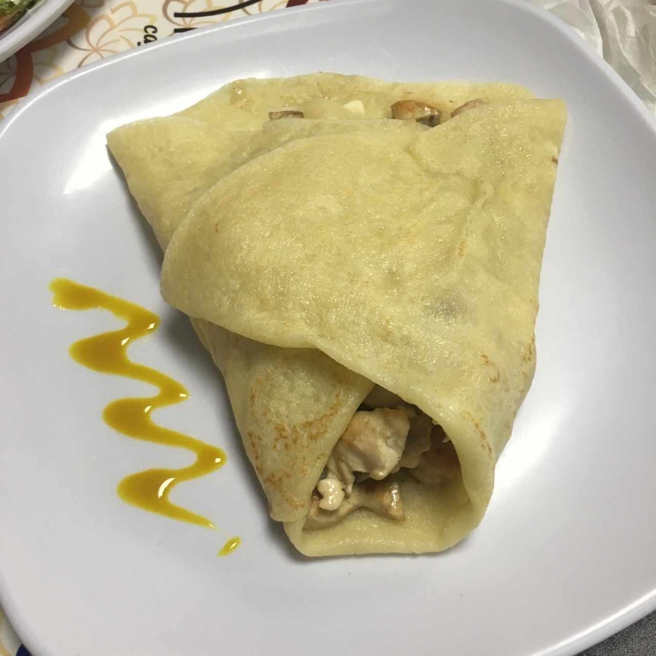 Crepe de Pollo, queso y champiñones