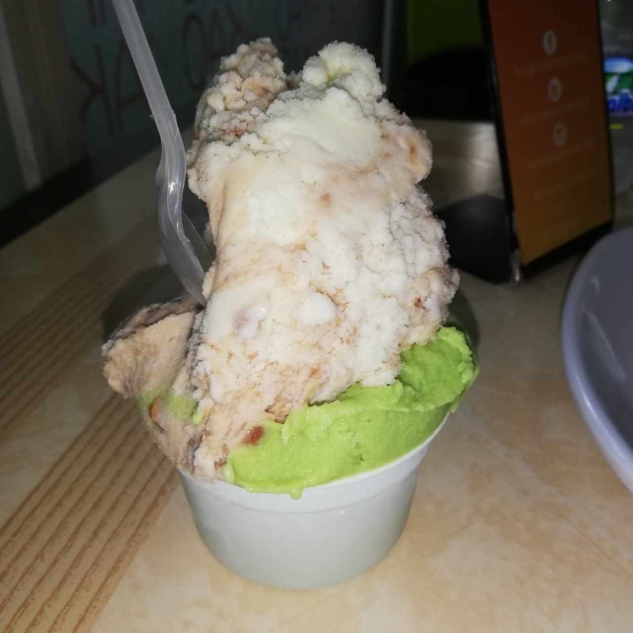 Tinita 2 sabores. Pistacho - Ferrero