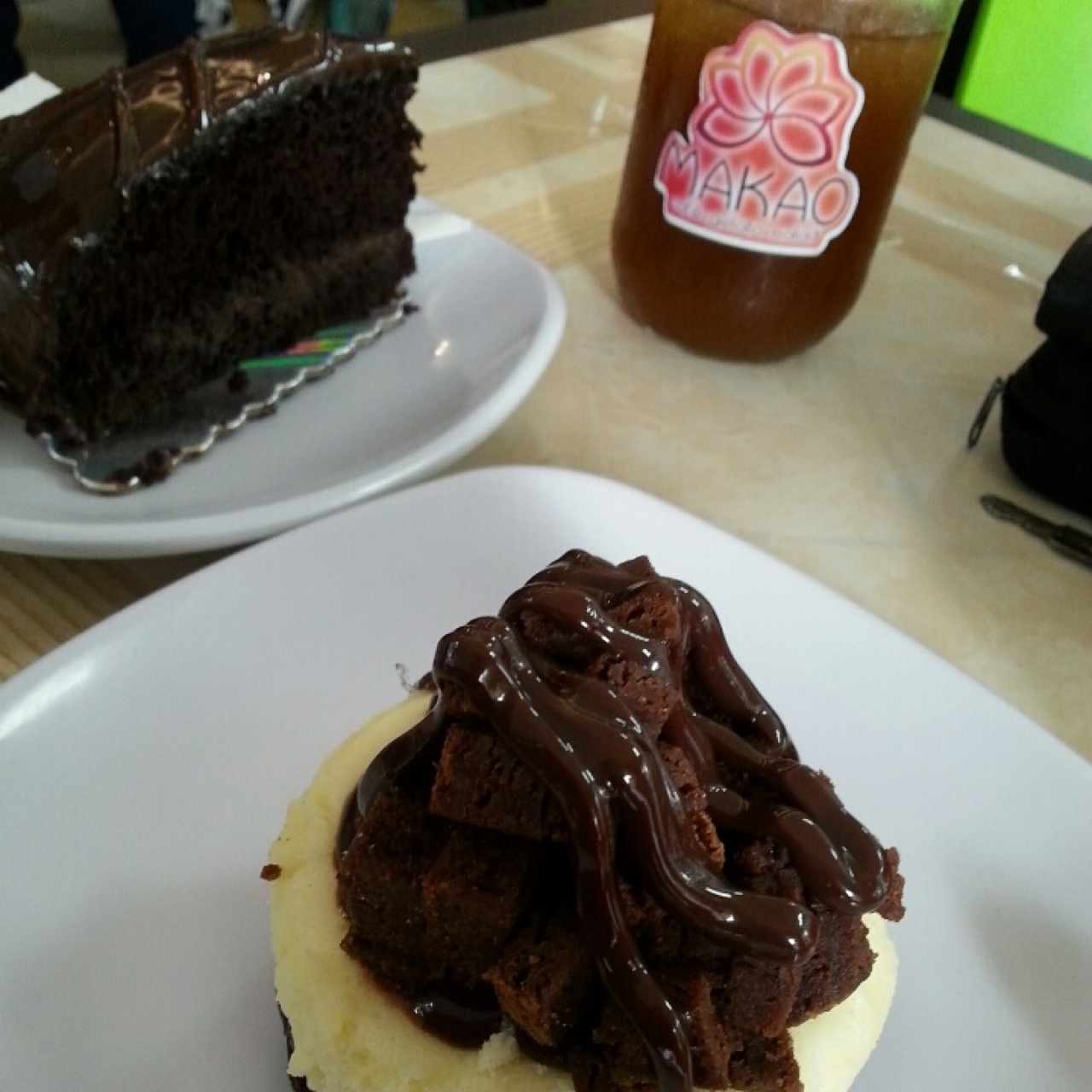 Torta de chocolate, cheescake de chocolate y papelón 