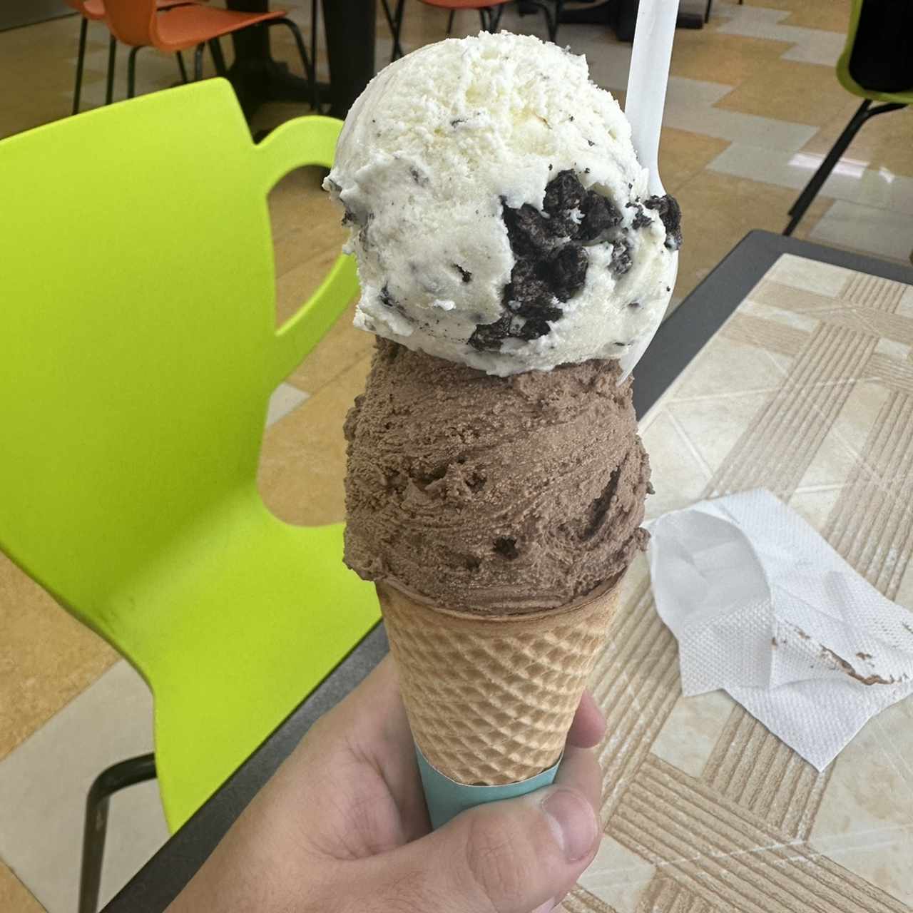 Barquilla 2 porciones, hearshey con giandugia