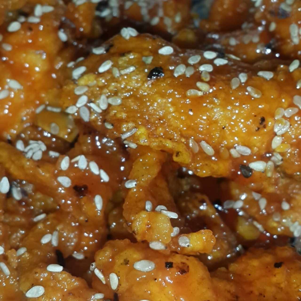 Pollo con ajonjolí 