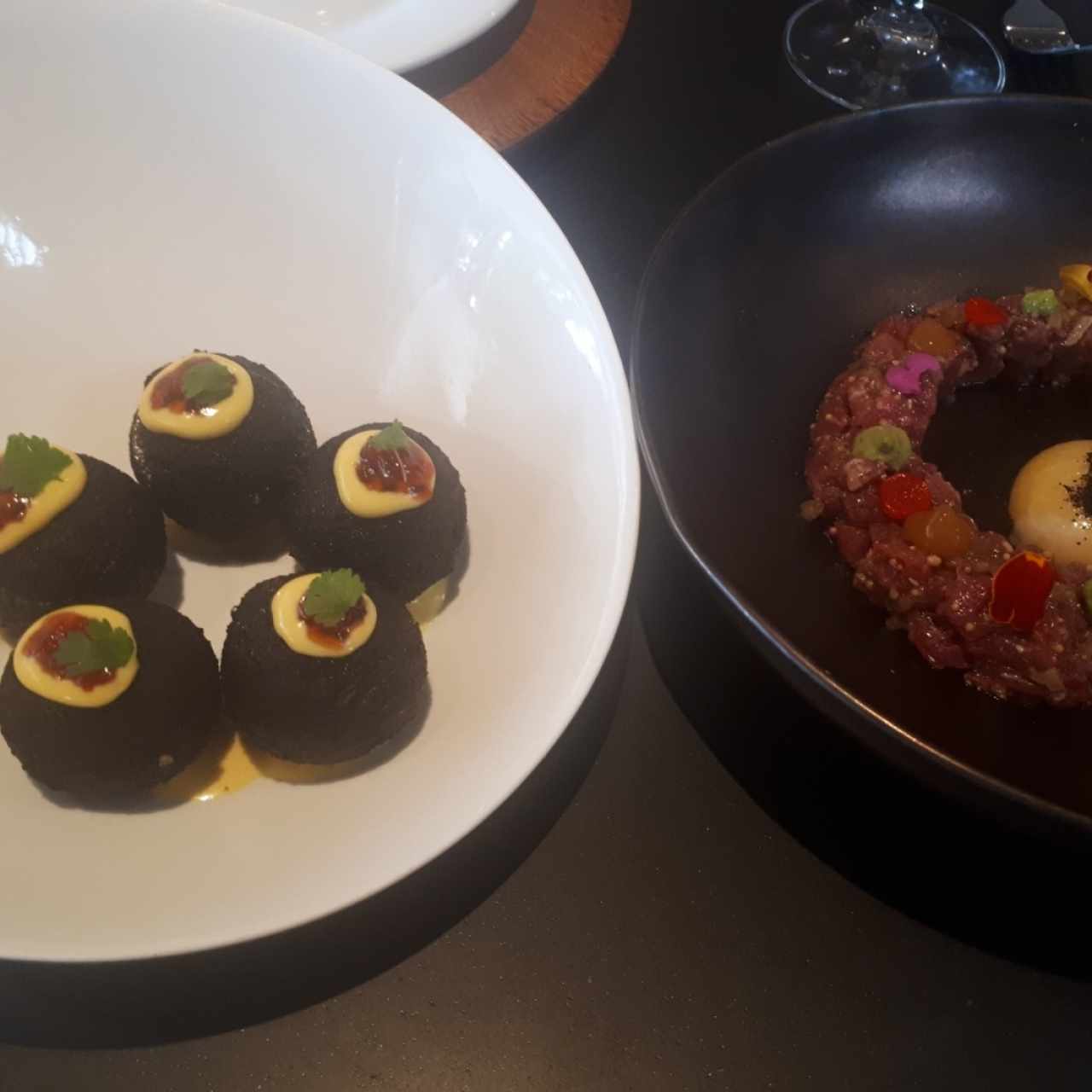 Bolitas de Morcilla y Tartar de carne Trufada