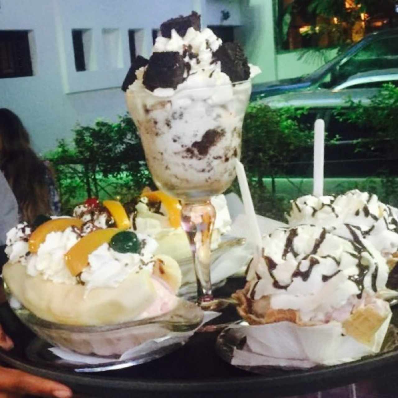 Banana Split, Copa Dalay y Tulipan con crema