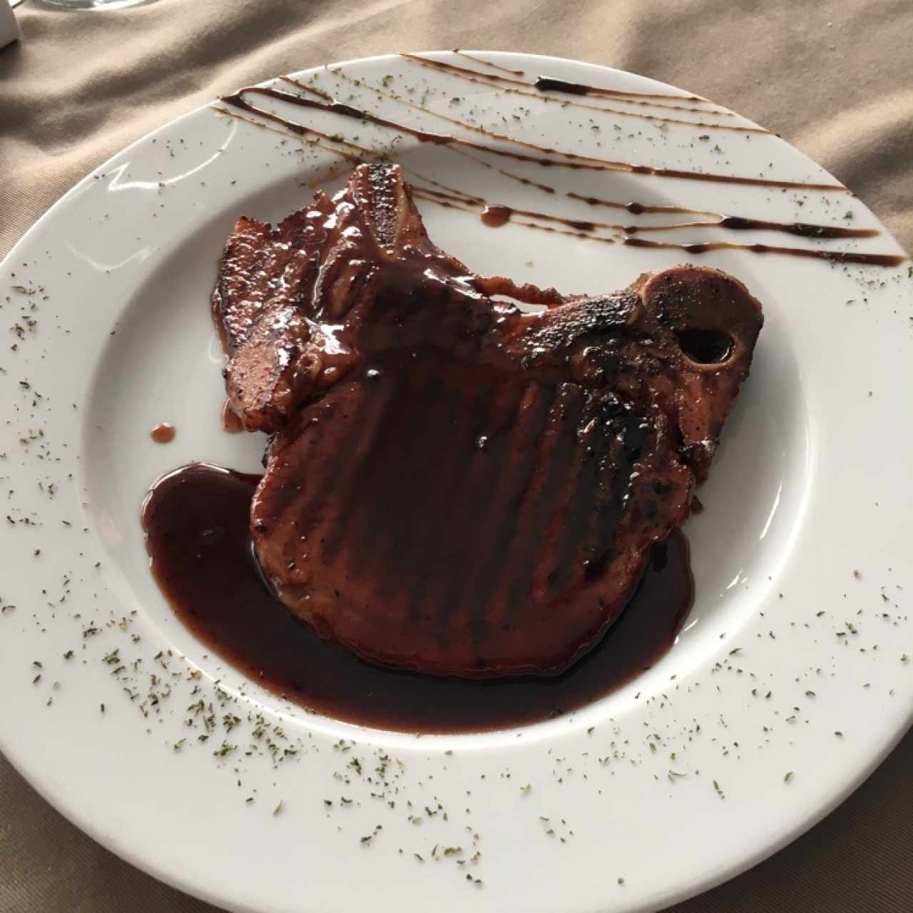 Chuleta en Salsa de tomate de arbol