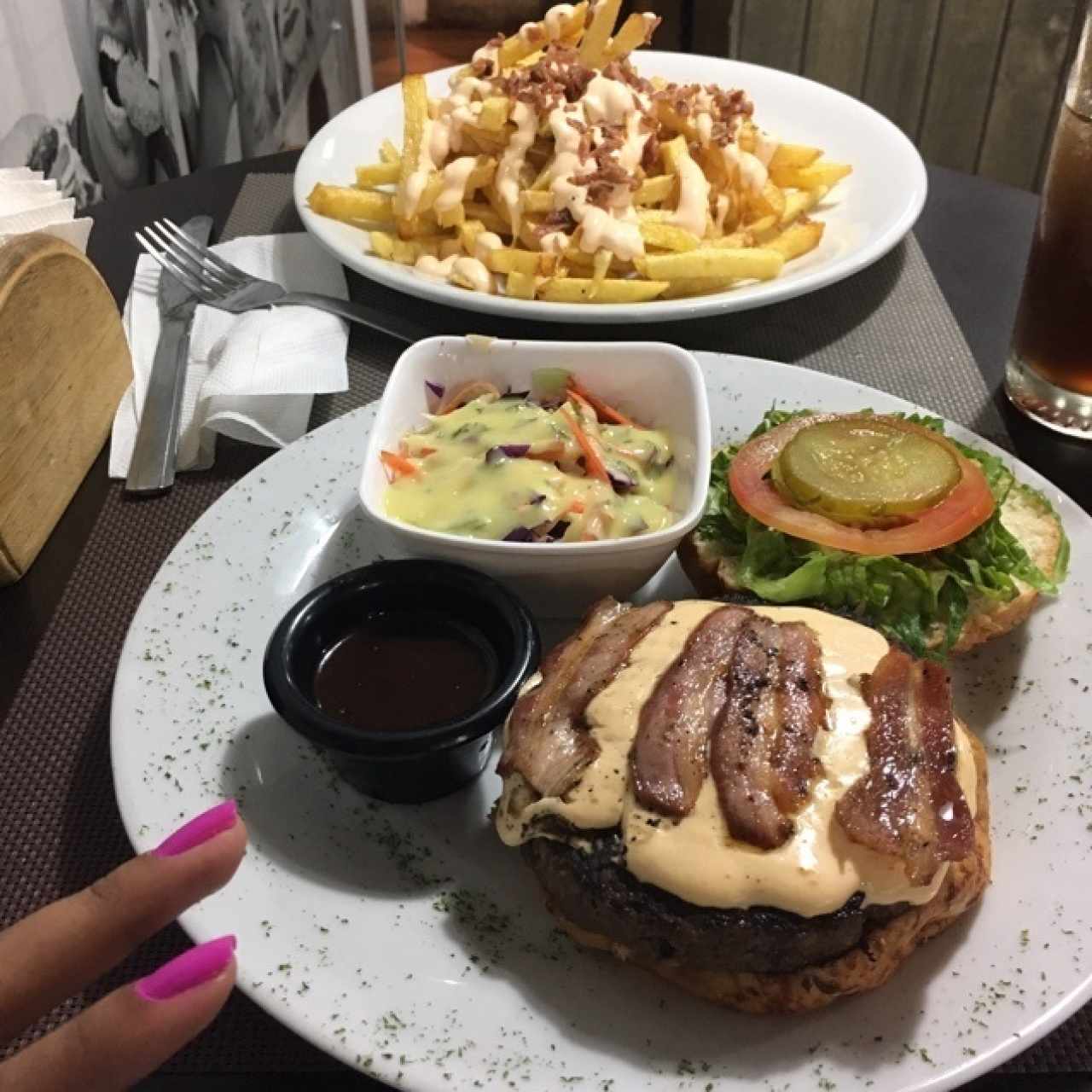 kami papas y toci burger! 