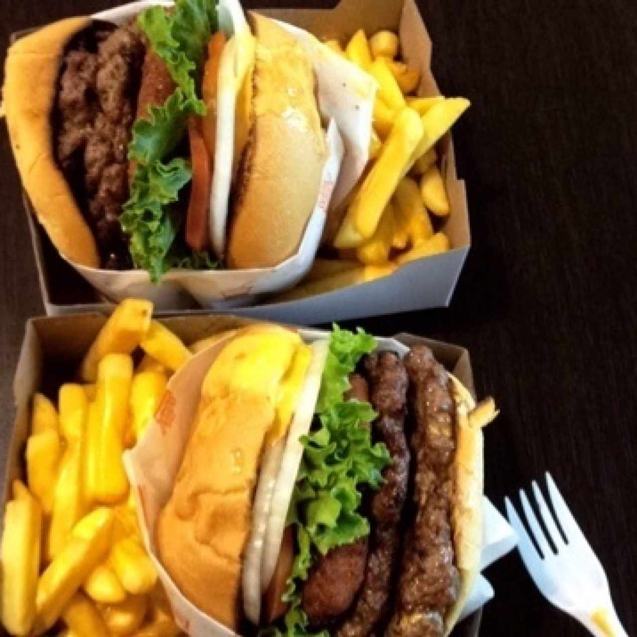 combo doble con extra de shack y queso en las papas